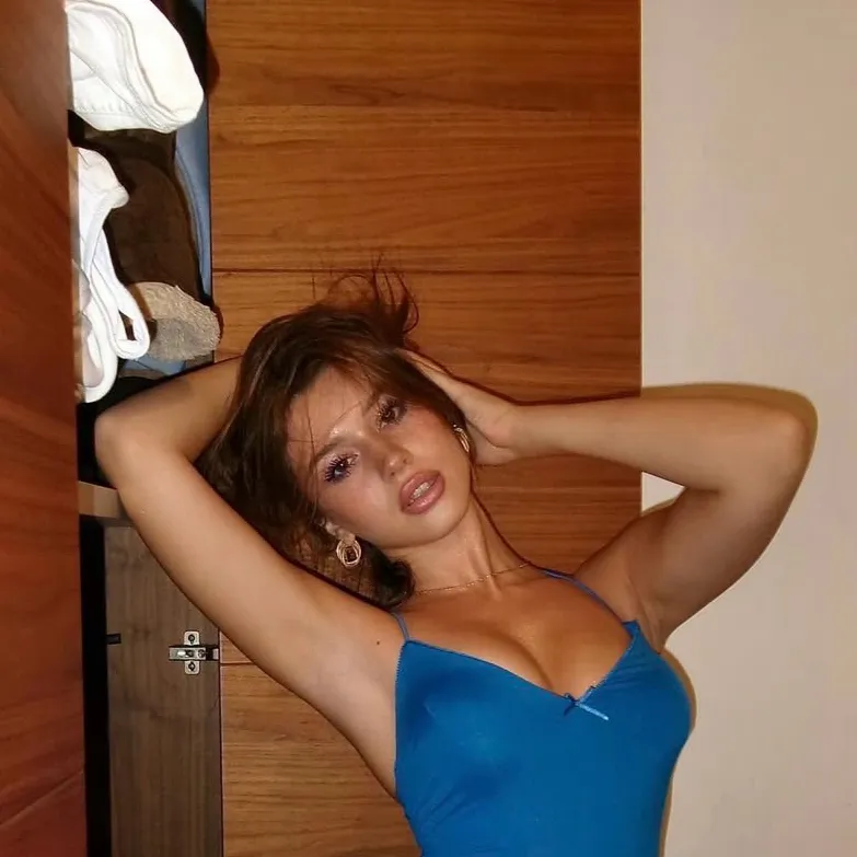 chat with ai character: Bianca 