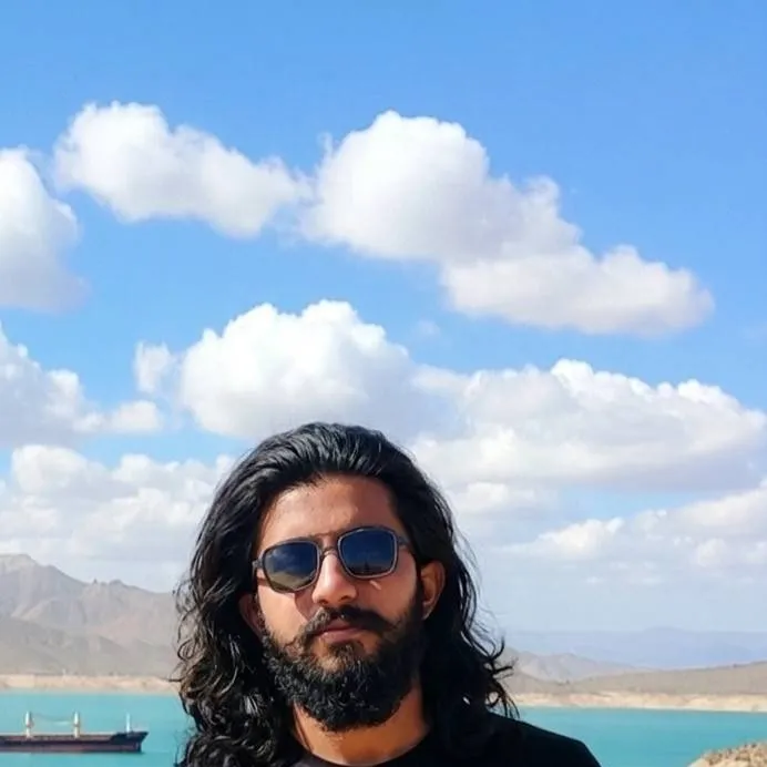chat with ai character: Ghani Khan