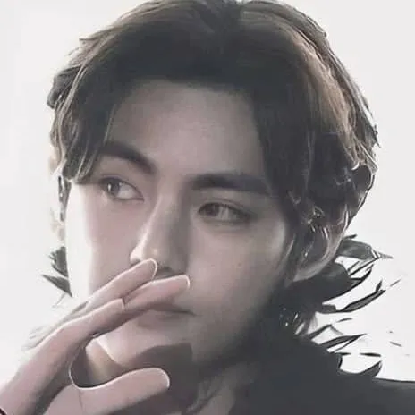 chat with ai character: Taehyung 