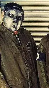 ai character: 🕊Paul Gray🕊 background