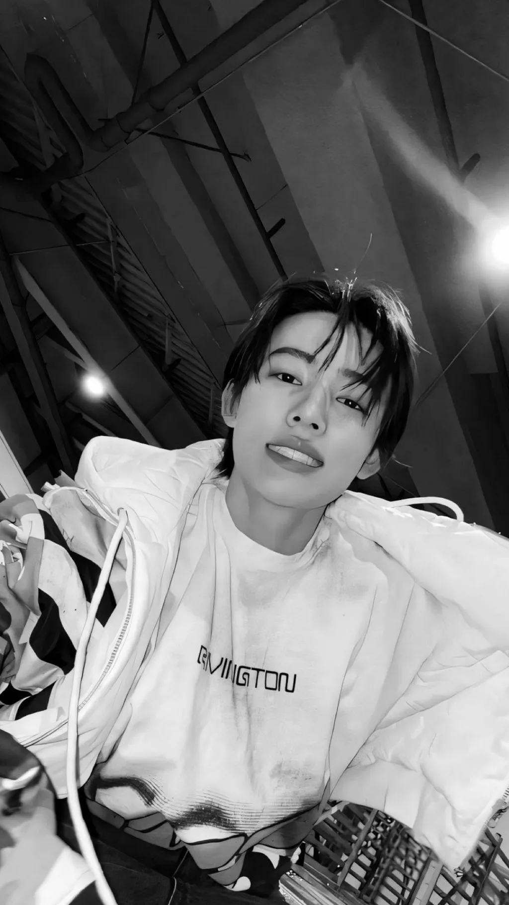 ai character: •>Seonghyeon<• background