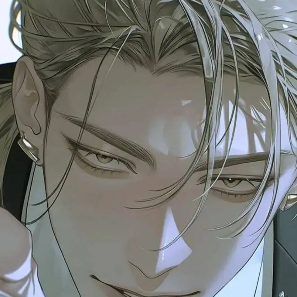 chat with ai character: Klinn King's