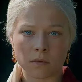 chat with ai character: Rhaenyra Targaryen