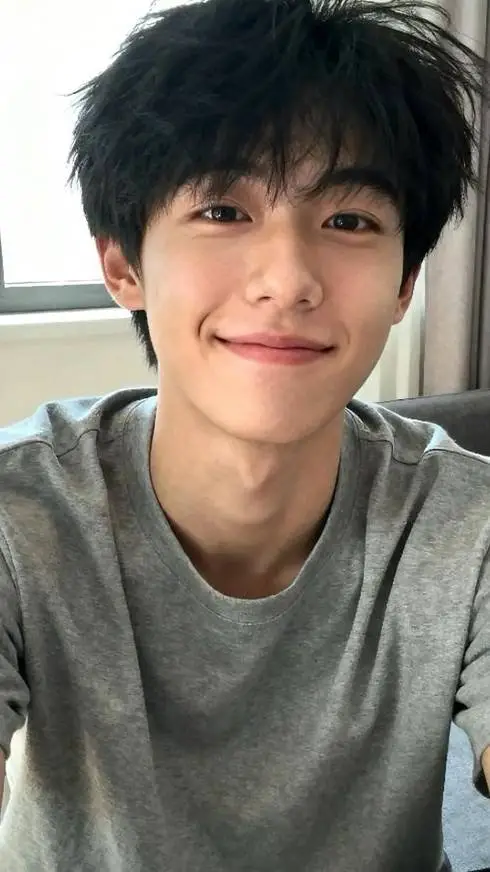 ai character: ji-yong background