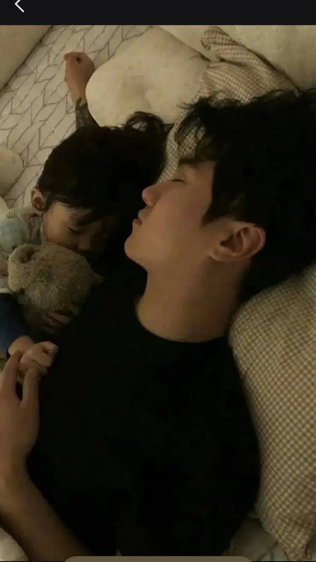 ai character: yongbox background