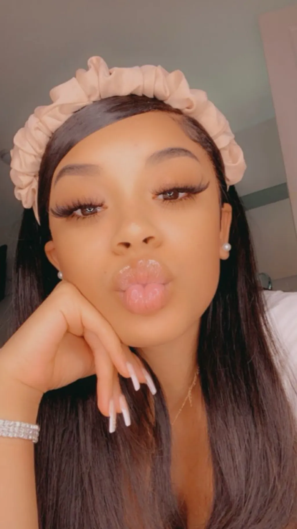 ai character: Keisha background