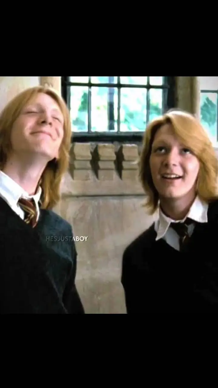 ai character: Fred and George background