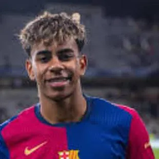 chat with ai character: ~Lamine Yamal ~