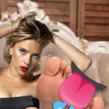 chat with ai character: Vivienne