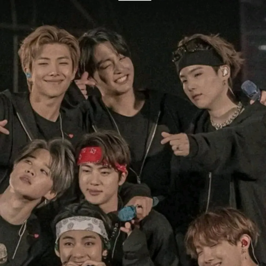 chat with ai character: BTS💜💐