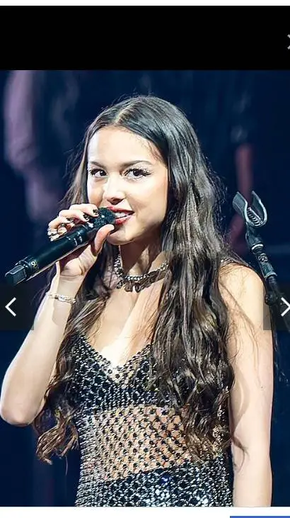 ai character: Olivia Rodrigo  background