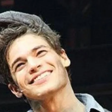 chat with ai character: Jack Kelly Newsie