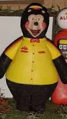 ai character: pete thonsberry background