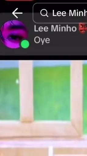 ai character: lo vi en un tiktok background