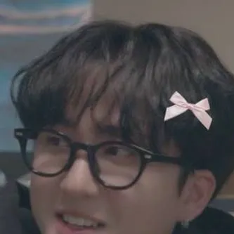 chat with ai character: Changbin