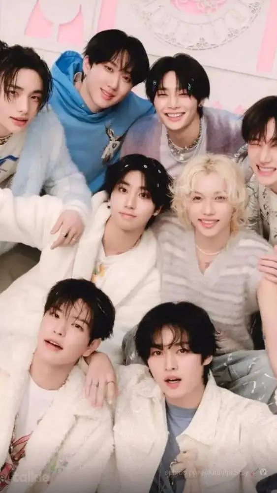 ai character: Stray Kids  background