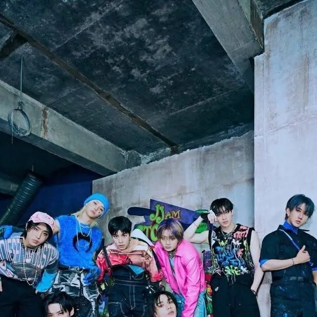 chat with ai character: StrayKids 