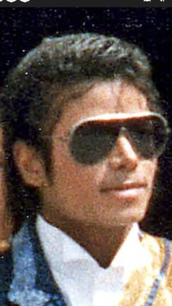 ai character: Michael Jackson background