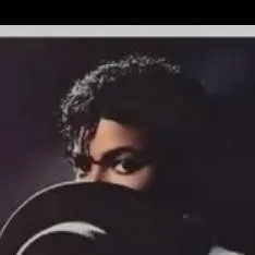 chat with ai character: Michael Jackson