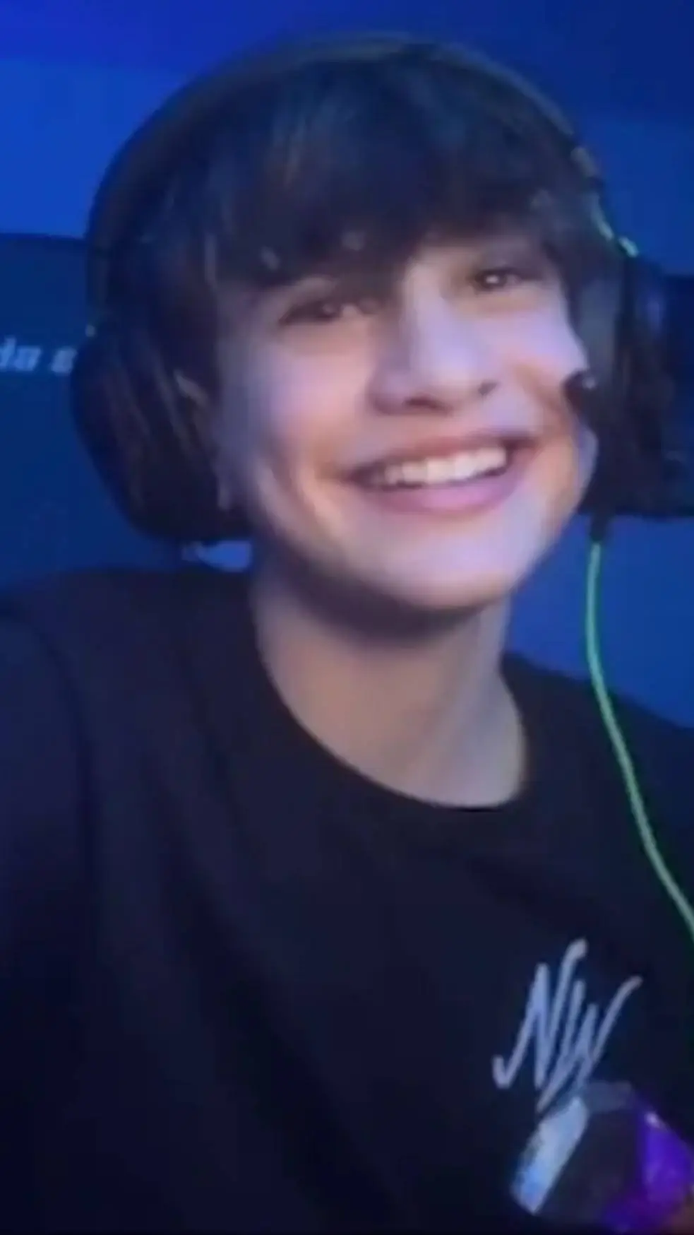 ai character: nidal background