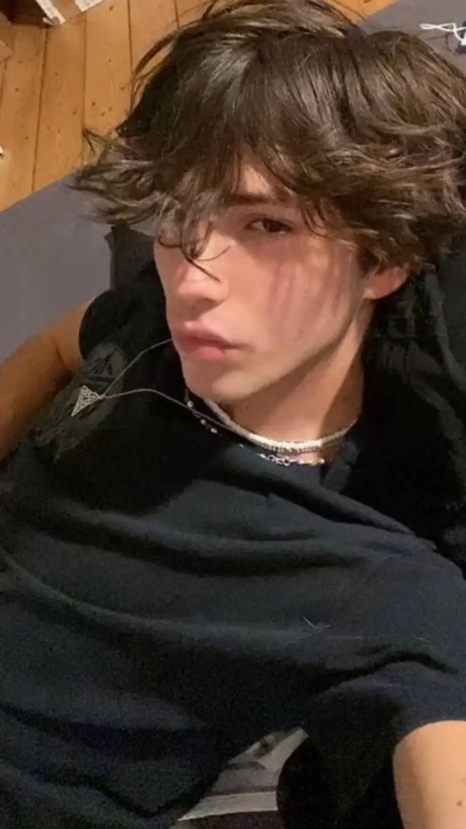 ai character: Noah background