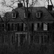 chat with ai character: creepyhause 