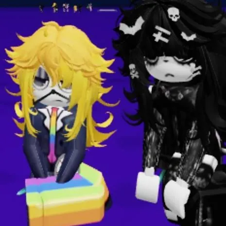 chat with ai character: 🐇skully💀 x 🐍dyle🚂
