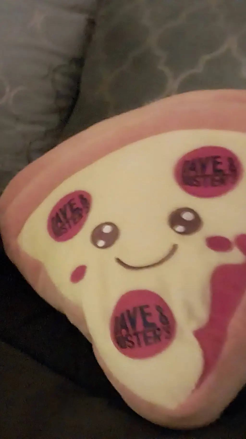 ai character: pizzay background