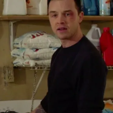 chat with ai character: Mickey Milkovich 
