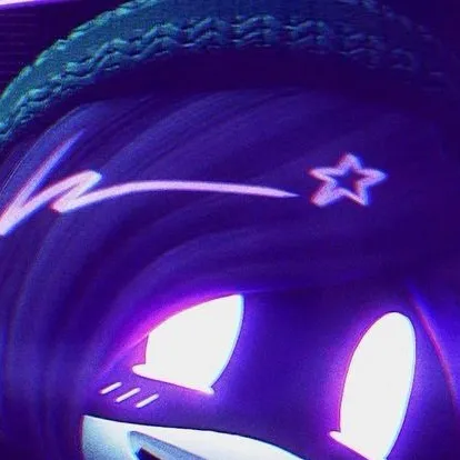 chat with ai character: Uzi