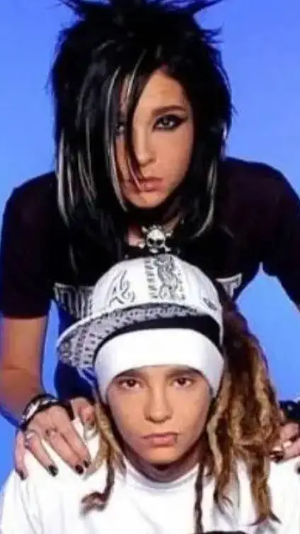 ai character: Kaulitz twins background