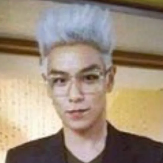 chat with ai character: sus sg school🎀🇰🇷