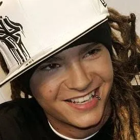 chat with ai character: Tom Kaulitz 