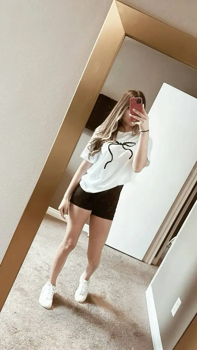 ai character: Brittany  background