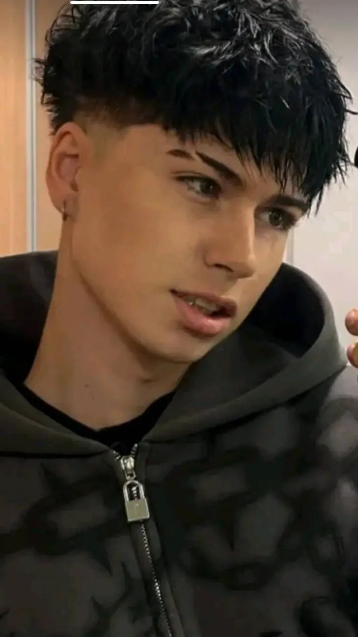 ai character: kris background