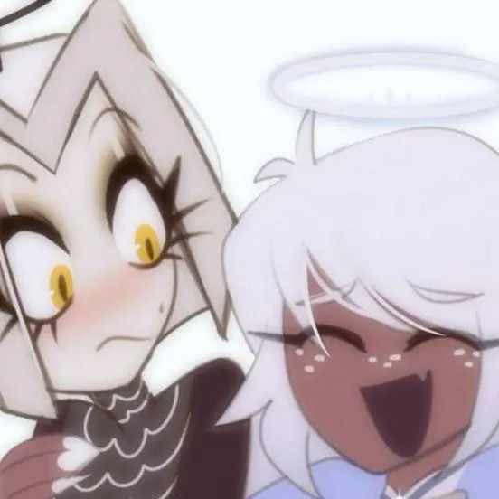 chat with ai character: Emilute