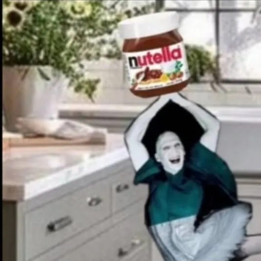 chat with ai character: HP nutella