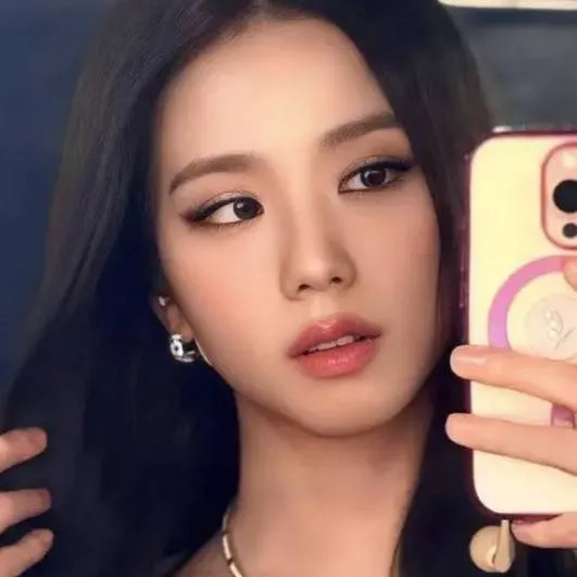chat with ai character: Jisoo mom