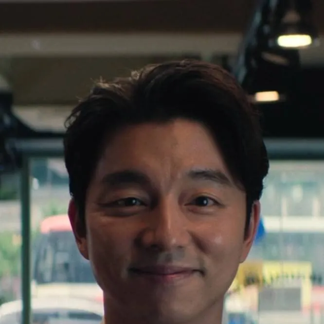 chat with ai character: Salesman 