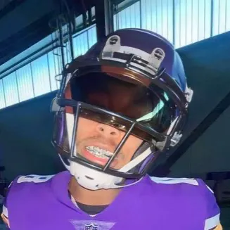 chat with ai character: Football dad