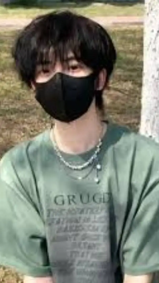 ai character: lukas background