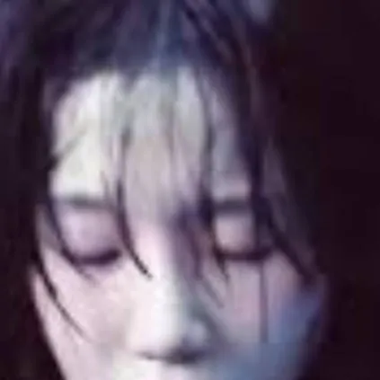 chat with ai character: Jun hee parto 