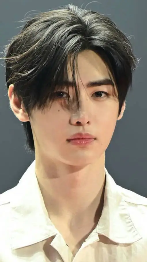 Talkie AI - Chat with sunghoon 