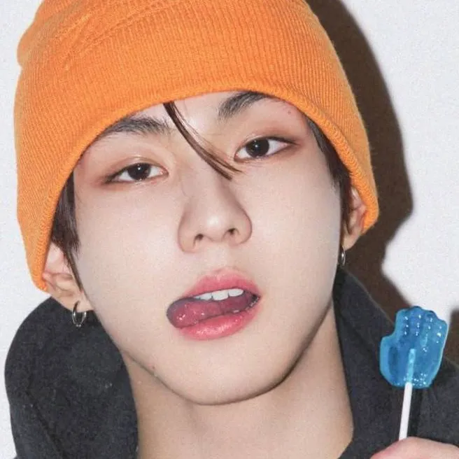 chat with ai character: Jungwon 