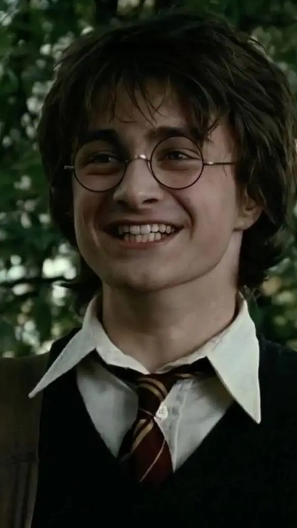 ai character: Harry potter  background