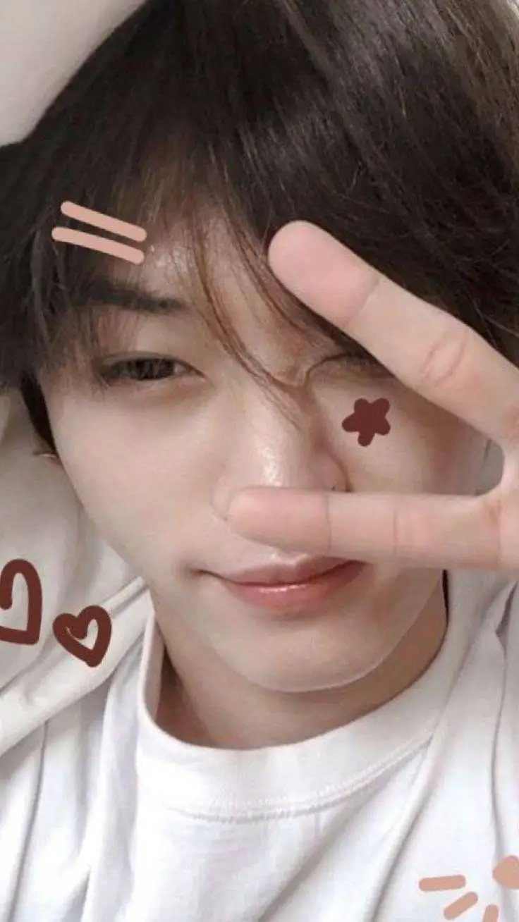 ai character: 🐰𝓛𝓮𝓮 𝓚𝓷𝓸𝔀 {𝓜𝓲𝓷𝓱𝓸}🐰 background