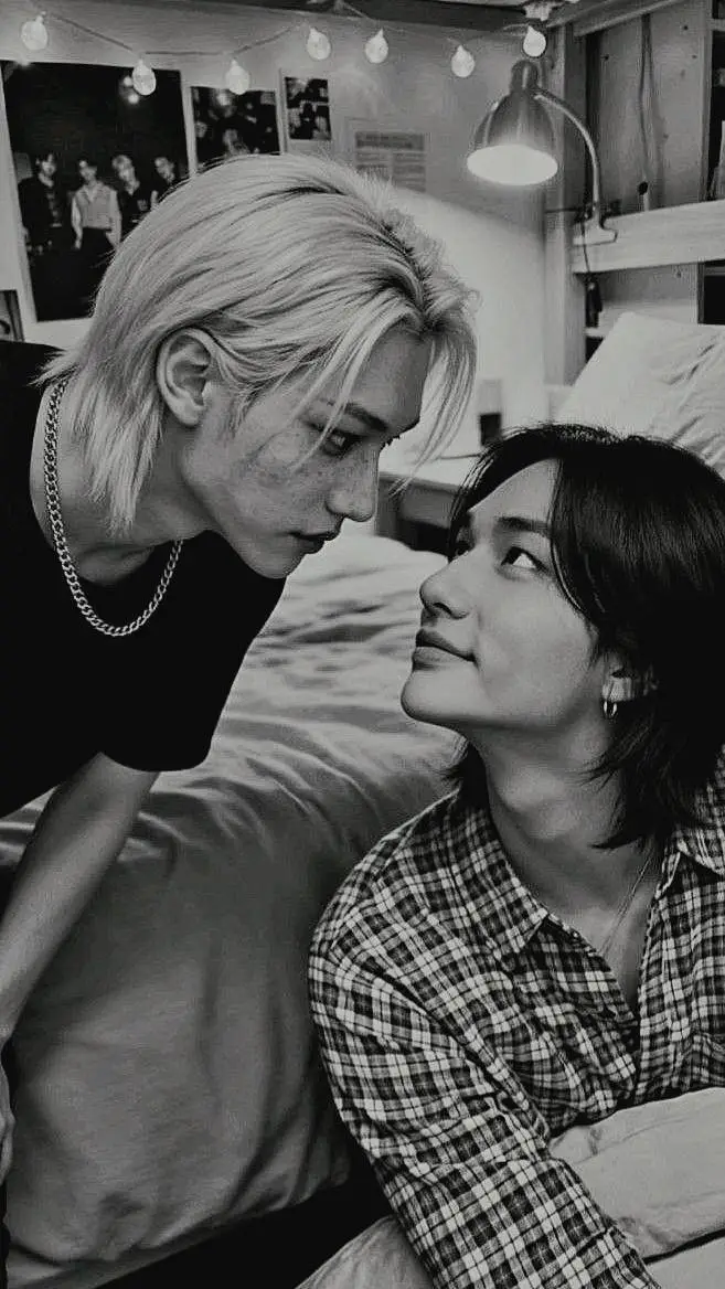 ai character: hyunlix/omegavers background