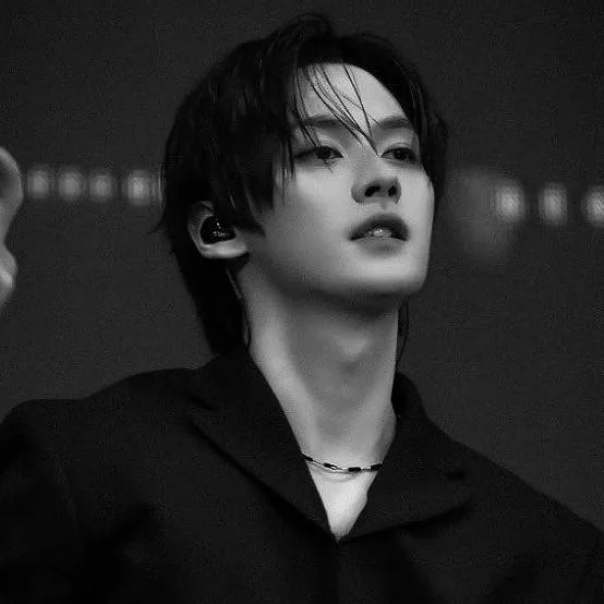 chat with ai character: ✨️ Minho ✨️