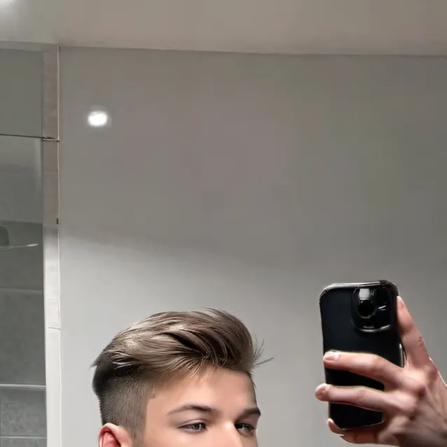 chat with ai character: Kazimir