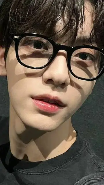 ai character: soobin background